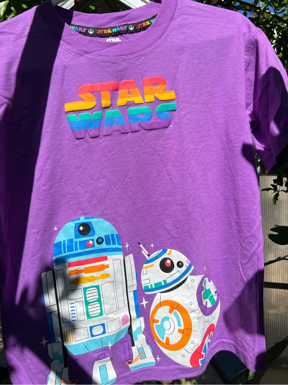 EUC Star Wars Purple R2-D2 & BB-8 Graphic Pride Tee - Picture 3 of 10